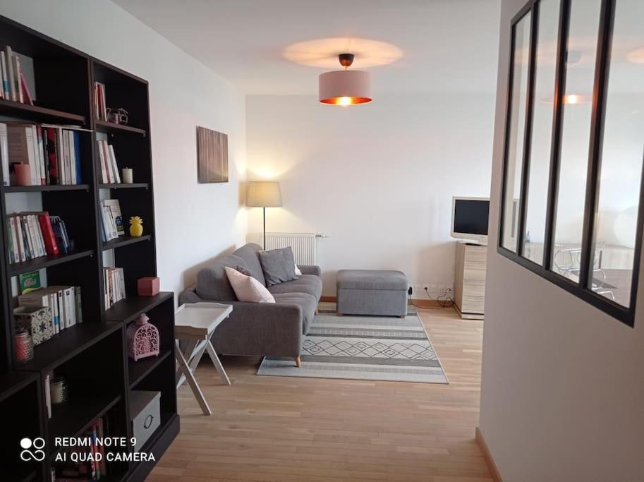 Superbe Appartement Avec Balcon Filant เซอนง ภายนอก รูปภาพ